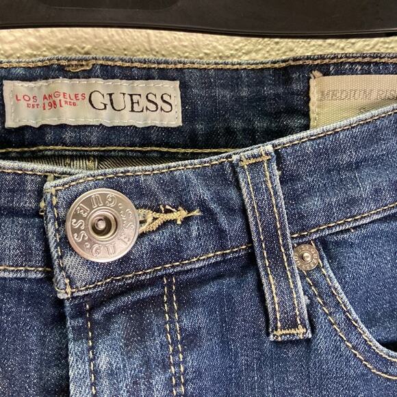 Guess Women Sarah Fit Mid Rise Distressed Ankle Skinny Jeans Size 29 - Picture 4 of 8